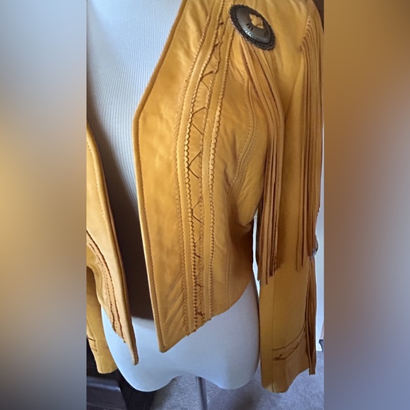 BEAUTIFUL DEER SKIN FRINGE JACKET - Picture 8 of 14
